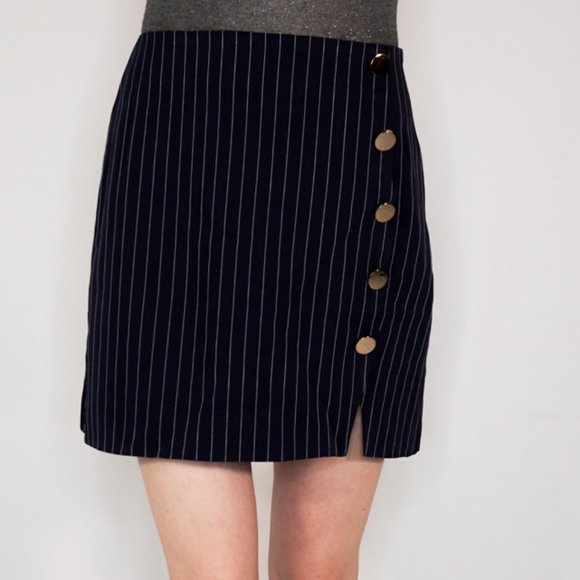 4th & Reckless Dresses & Skirts - 4TH & RECKLESS Georgie Navy Pinstripe Skirt NWT
